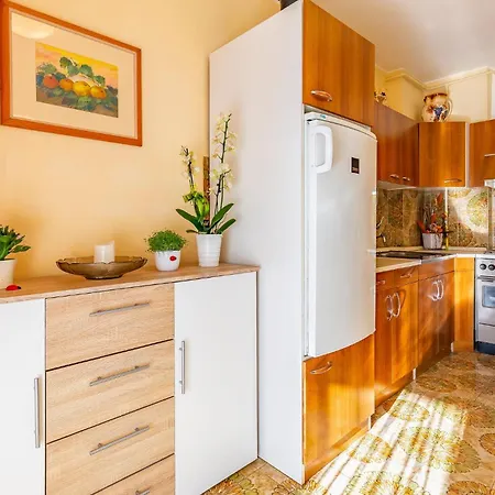 Apartamento 2 Bedroom Front In *