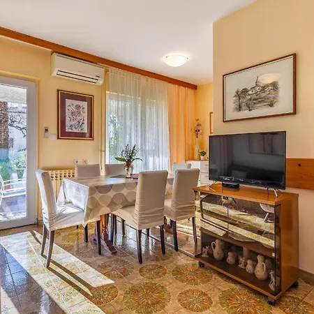 Apartamento 2 Bedroom Front In