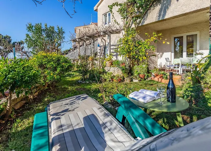 Lovely In With Wifi Pula