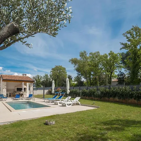 Apartment Lovely In With Wifi Porec