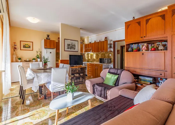 Lovely In With Wifi Pula